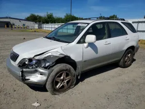 Lexus RX 3.0L 6 2001