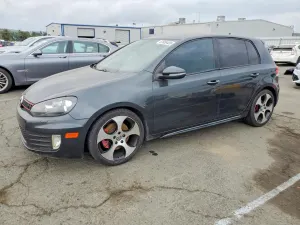 Volkswagen Golf 2.0L 4 2013