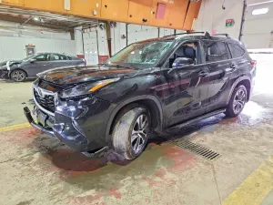 Toyota Highlander 2.4L 4 2023