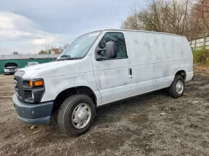 Ford Econoline 4.6L 8 2011