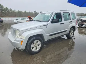 Jeep Liberty 3.7L 6 2012