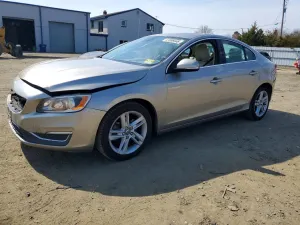 Volvo S60 2.0L 4 2015