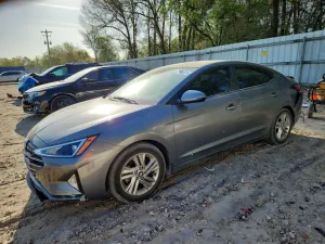 Hyundai Elantra 2.0L 4 2019