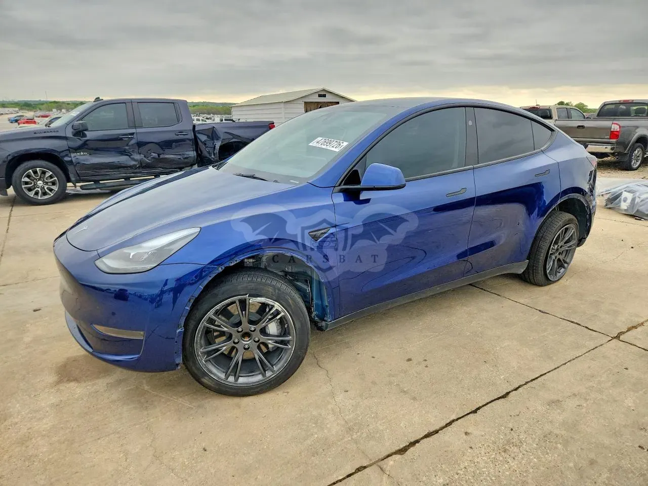 Tesla Model Y 2024