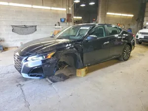 Nissan Altima 2.5L 4 2025