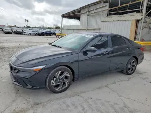 Hyundai Elantra 2.0L 4 2025