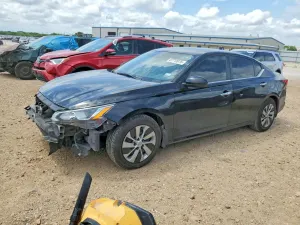 Nissan Altima 2.5L 4 2021