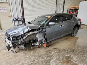 Nissan Altima 2.5L 4 2023