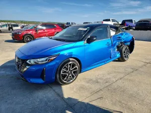Nissan Sentra 2.0L 4 2025