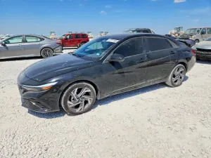 Hyundai Elantra 2.0L 4 2025