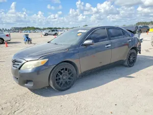 Toyota Camry 2.5L 4 2010