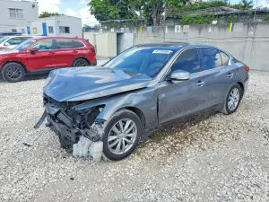 Infiniti Q50 2.0L 4 2017