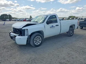 Chevrolet Silverado 1500 4.8L 8 2011