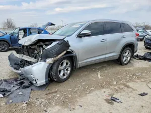 Toyota Highlander 3.5L 6 2017