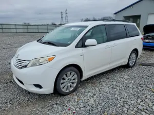 Toyota Sienna 3.5L 6 2016