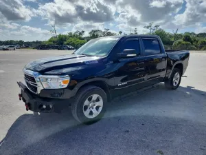 RAM 1500 5.7L 8 2021