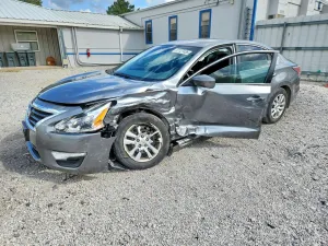 Nissan Altima 2.5L 4 2015