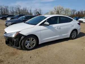 Hyundai Elantra 2.0L 4 2019