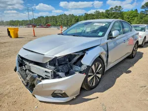 Nissan Altima 2.5L 4 2019