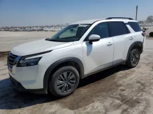 Nissan Pathfinder 3.5L 6 2025