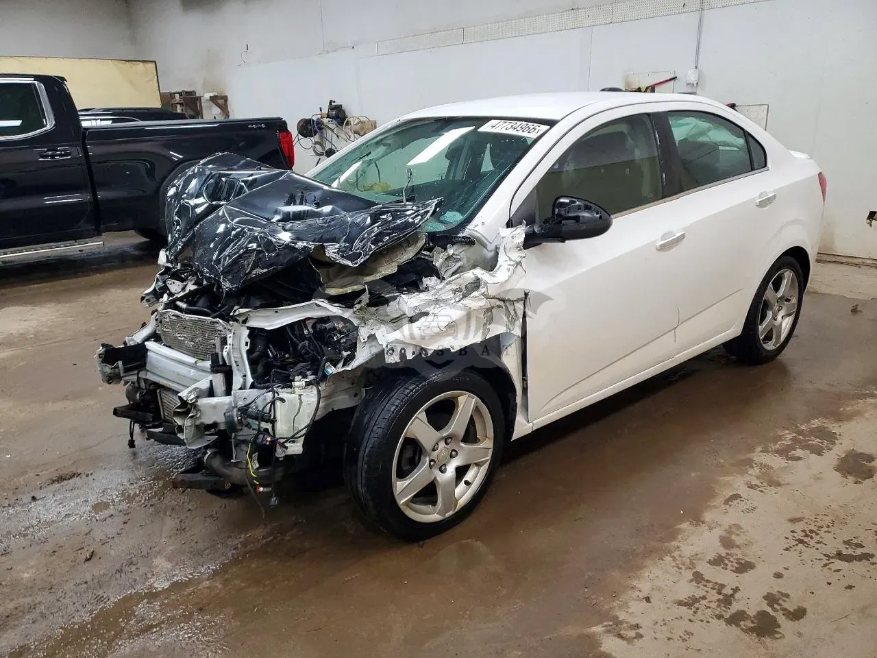 Chevrolet Aveo (Sonic) 1.4L 4 2015