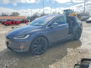 Tesla Model X 2020