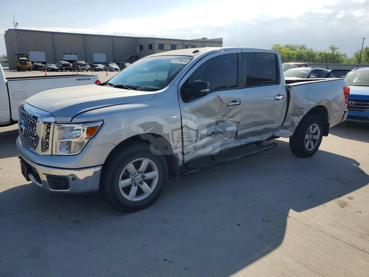 Nissan Titan 5.6L 8 2018