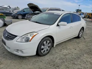 Nissan Altima 2.5L 4 2012