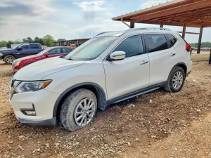 Nissan Rogue 2.5L 4 2017