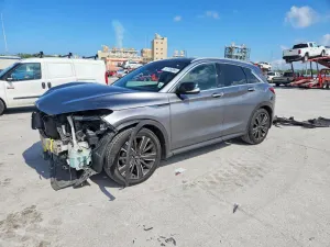 Infiniti QX50 2.0L 4 2021