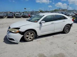 Chrysler 200 2.4L 4 2012