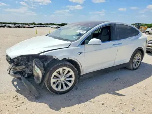 Tesla Model X 2018