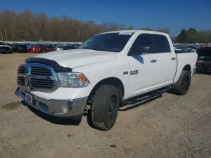 RAM 1500 5.7L 8 2015