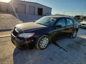 Chrysler 200 2.4L 4 2014