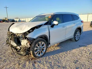 Toyota Highlander 3.5L 6 2021