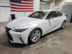 Lexus IS 2.0L 4 2021