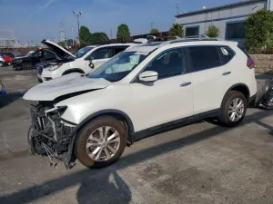 Nissan Rogue 2.5L 4 2015