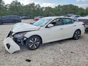Nissan Altima 2.5L 4 2019