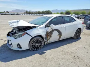 Toyota Corolla 1.8L 4 2015