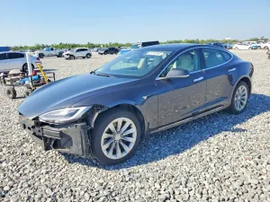 Tesla Model S 2018