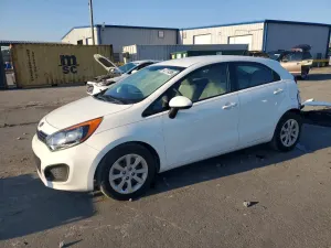 Kia Rio 1.6L 4 2013