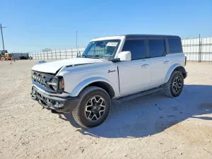 Ford Bronco 2.3L 4 2023