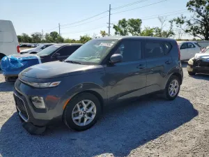Kia Soul 2.0L 4 2021