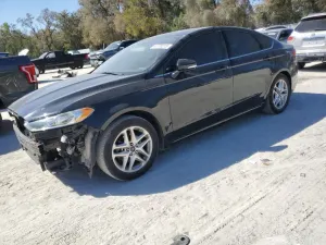 Ford Fusion SE 2.5L 4 2014