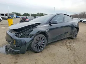 Tesla Model Y 2024