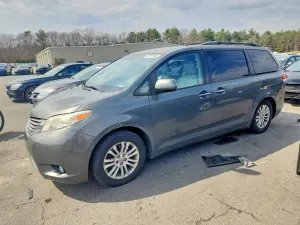 Toyota Sienna 3.5L 6 2011