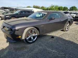 Dodge Challenger 5.7L 8 2014