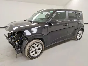 Kia Soul 2.0L 4 2025