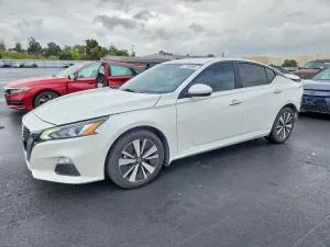 Nissan Altima 2.5L 4 2022