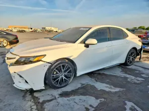 Toyota Camry 2.5L 4 2021